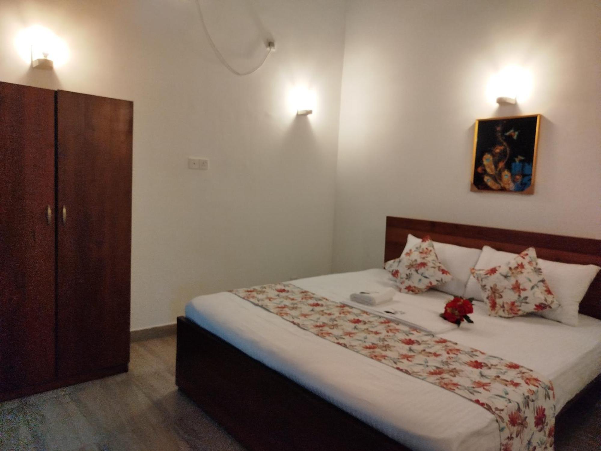 Elzangi Hotel Негомбо Екстериор снимка