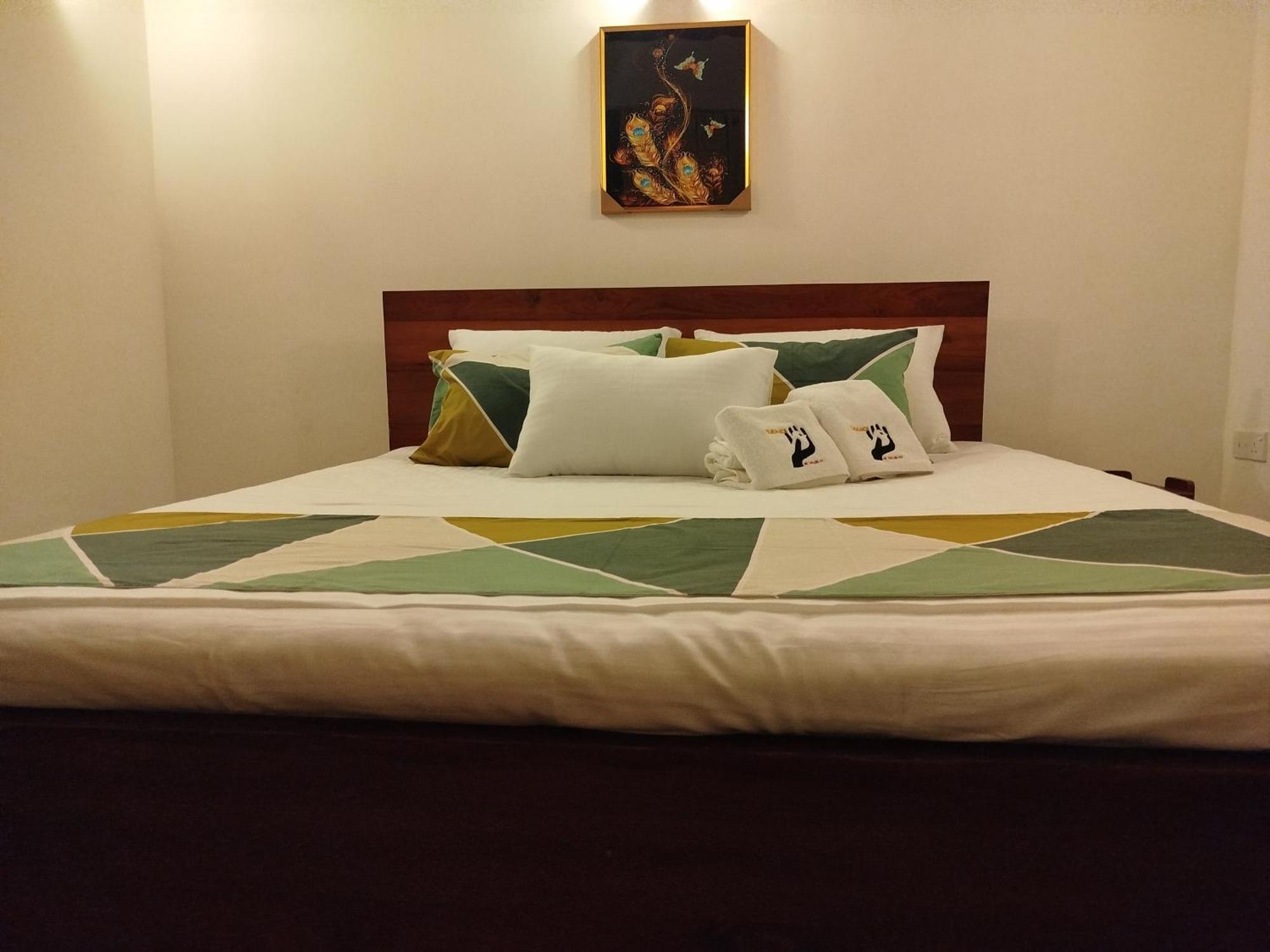 Elzangi Hotel Негомбо Екстериор снимка