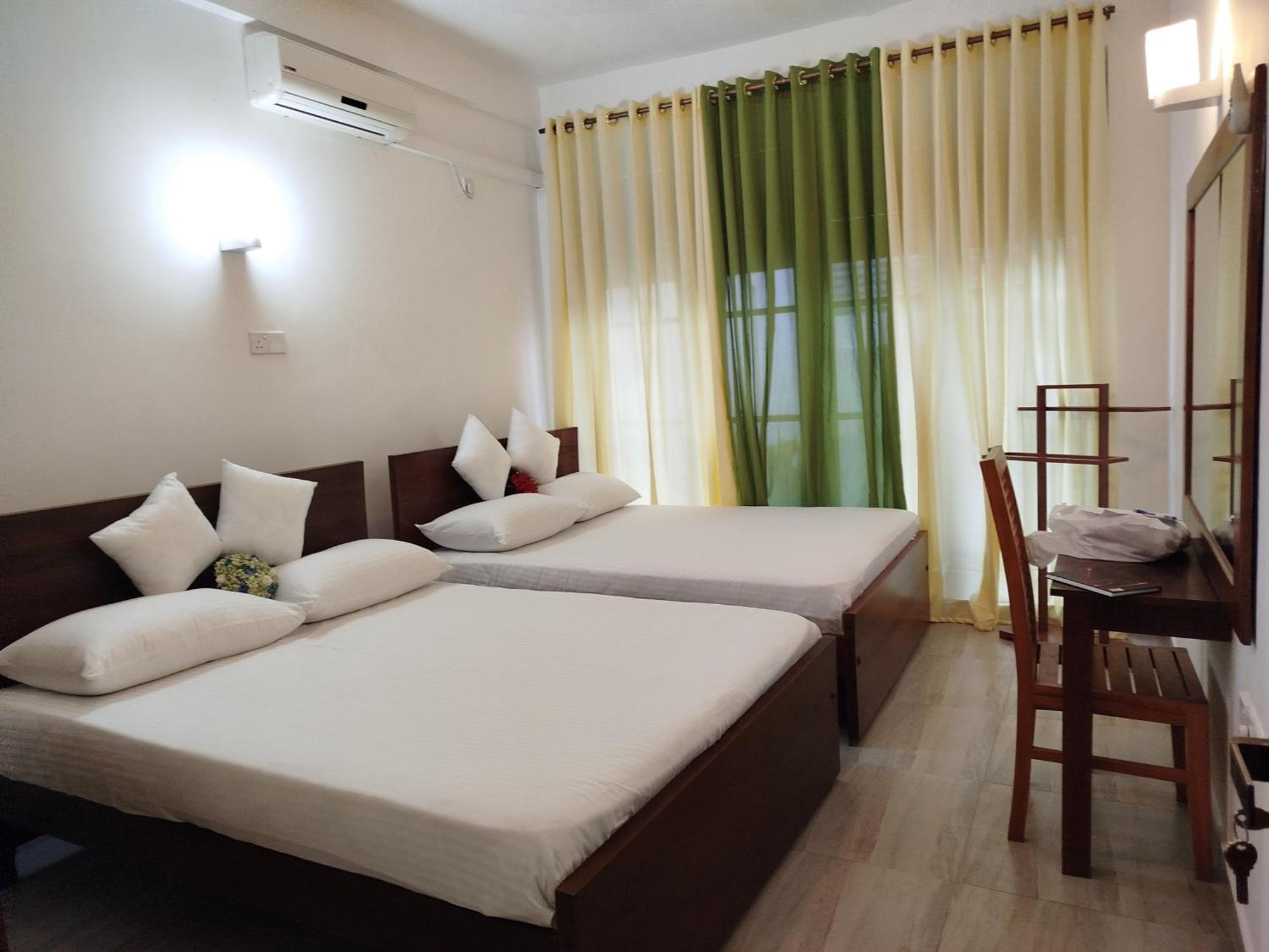 Elzangi Hotel Негомбо Стая снимка