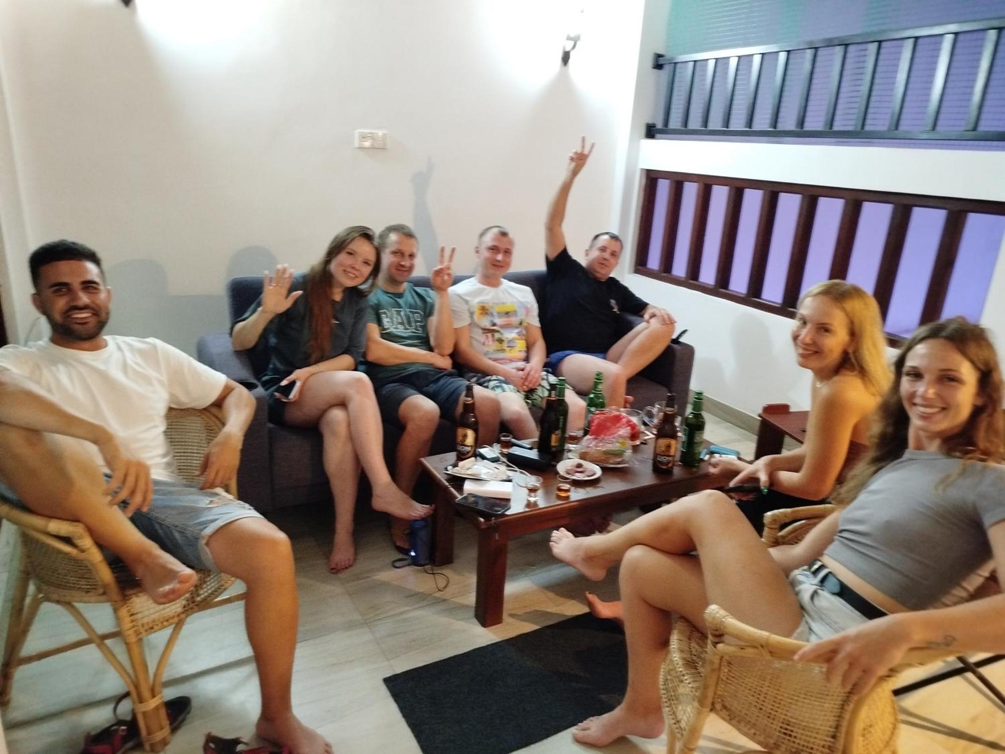Elzangi Hotel Негомбо Екстериор снимка