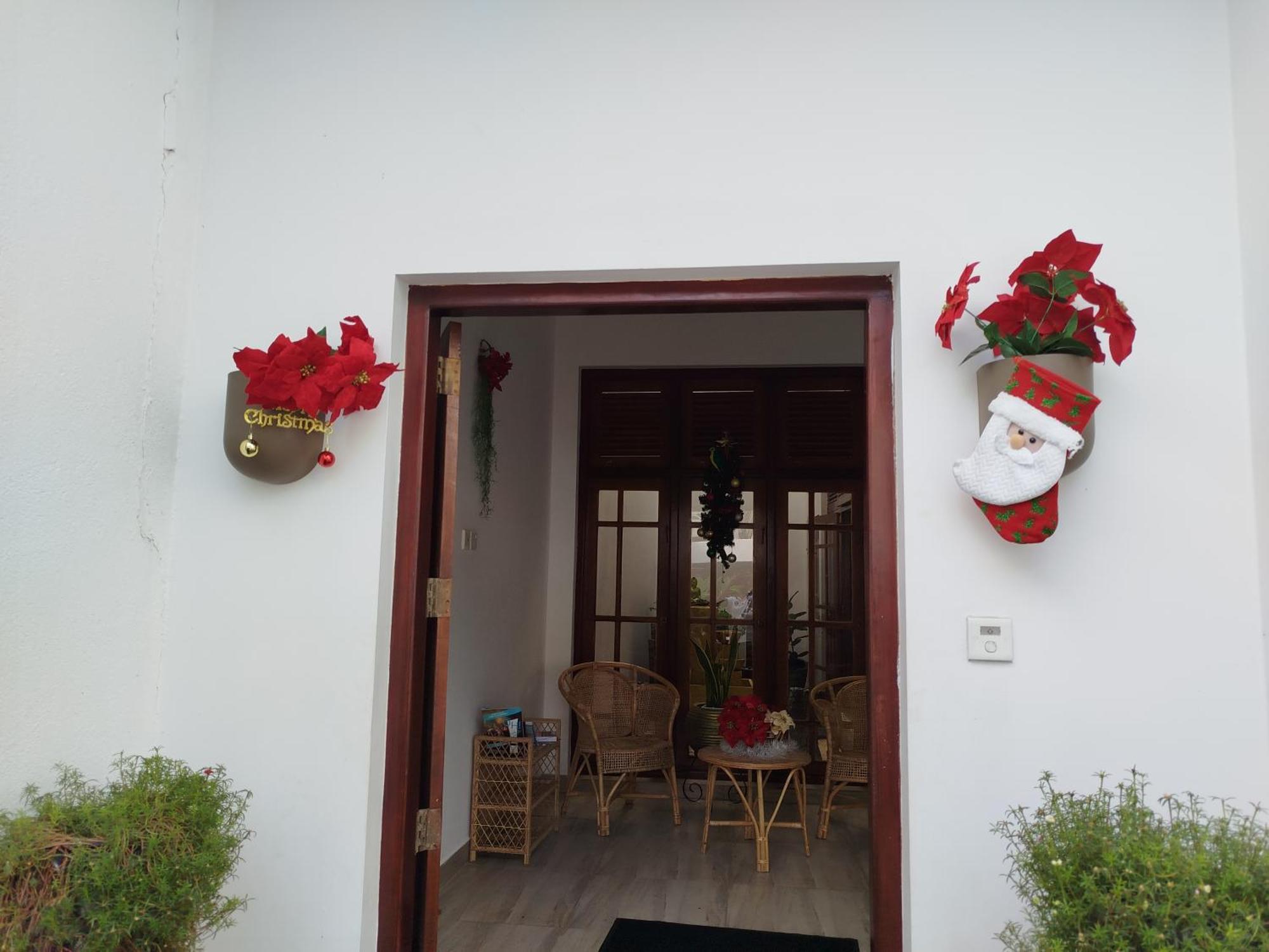 Elzangi Hotel Негомбо Екстериор снимка